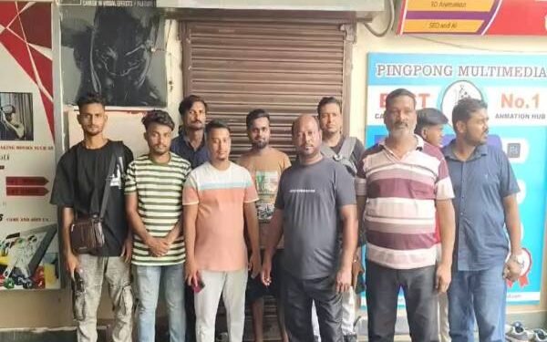 धनबाद में नौकरी का झांसा देकर लाखों की ठगी, ऑफिस में ताला लगाकर फरार हुए शातिर