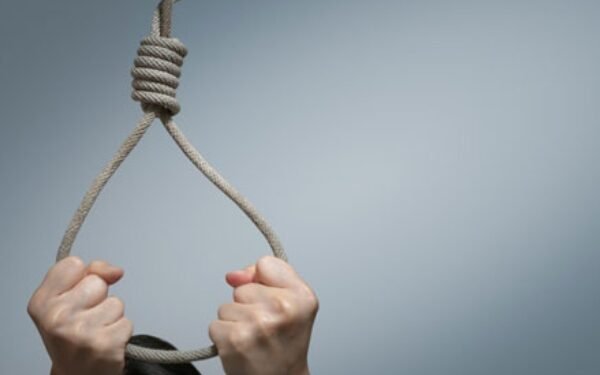 A love marriage ended tragically on the 37th day – a call from the husband took his life!