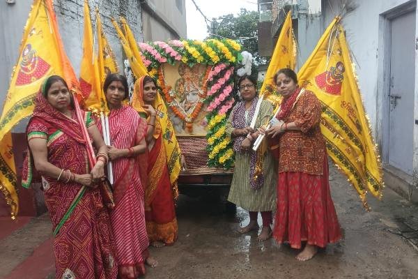 The grand 43rd Nishan Yatra of Shyam Nishan Mahila Mandal filled the city with devotion.