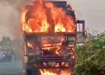 Major accident averted in Dhanbad: Coal-laden truck caught fire while moving, brought under control by fire brigade