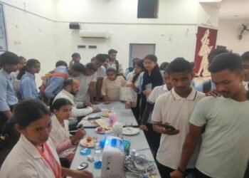 गुरु नानक कॉलेज और एसजेएएस सुपर स्पेशलिटी हॉस्पिटल के संयुक्त तत्वावधान में स्वास्थ्य जांच शिविर का आयोजन