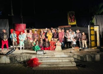 औड्रे हाउस में 'श्रृगाल' का शानदार मंचन, रांची रंगमंच पर पहली बार दिखी लाइव बारिश