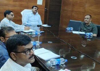 मुख्य निर्वाचन पदाधिकारी ने पूर्वी सिंहभूम जिला के पदाधिकारियों के साथ की समीक्षा बैठक, दिशा निर्देश कराया गया उपलब्ध