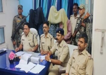 Breaking: चतरा पुलिस ने राहुल सिंह गिरोह के चार गुर्गो को किया गिरफ्तार, अवैध हथियार बरामद