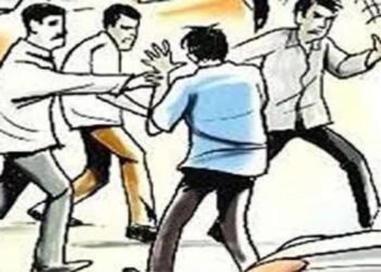 Chaibasa में मूर्ति विसर्जन के दौरान जानलेवा हमला, आधा दर्जन युवक घायल, तलाश में जुटी पुलिस