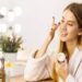 सर्दियों में भी स्किन रहेगी ग्लोइंग और सॉफ्ट! जानिए 5 आसान टिप्स जो बदल देंगे आपका विंटर लुक