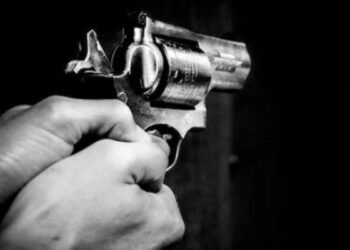 Garhwa में ज्वेलर पर हमला: बाइक सवारों ने बरसाई गोलियां, इलाके में दहशत