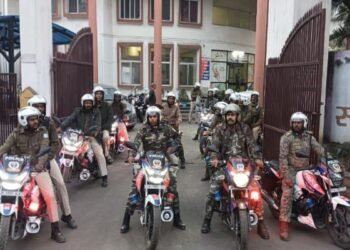 धनबाद में कानून-व्यवस्था को मजबूत करने सिटी हॉक्स टीम का विशेष गश्ती अभियान, असामाजिक तत्वों में मचा हड़कंप