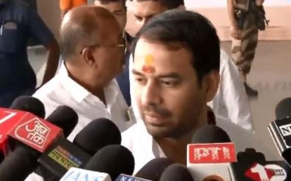 राहुल गांधी को नेता नहीं रसोईया होना चाहिए था-तेजप्रताप का बड़ा आरोप