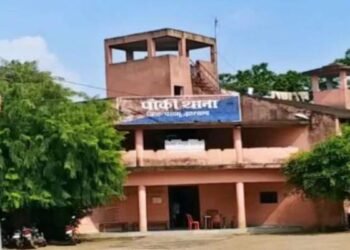 पलामू में झोलाछाप डॉक्टर का कारनामा! इंजेक्शन देते ही बच्चे की मौत, परिजनों ने कर दिया…