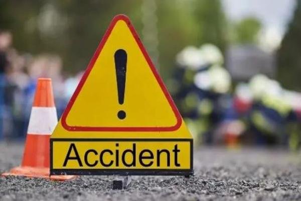 धनबाद में टेंपो और बाइक में भयंकर टक्कर, बीसीसीएल की दर्दनाक मौत