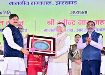 झारखण्ड विधानसभा के रजत जयंती समारोह में शामिल हुए राज्यपाल और सीएम हेमंत, राज सिन्हा को मिला उत्कृष्ट विधायक का सम्मान