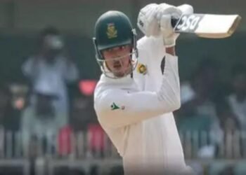 गुवाहाटी टेस्ट में साउथ अफ्रीका 489 पर ढेर, कुलदीप यादव ने झटके 4 विकेट