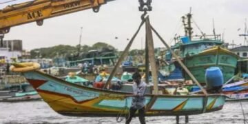 Cyclone Ditvah ने तेज हवाओं और भारी बारिश से लाई तबाही, तमिलनाडू में तीन लोगों मौत