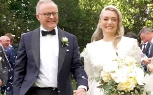 ऑस्ट्रेलिया के PM अल्बनीज ने की दूसरी शादी, 17 साल छोटी दुल्हन संग ऐसे हुई थी मुलाकात