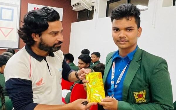 परिवहन विभाग द्वारा एम. एम. के. हाई स्कूल बरियातू में विशेष जागरूकता कार्यक्रम का आयोजन