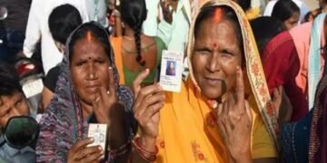 Bihar Elections LIVE: दूसरे चरण में 31.38% मतदान, बगहा में वोट बहिष्कार और कई जगह EVM खराब