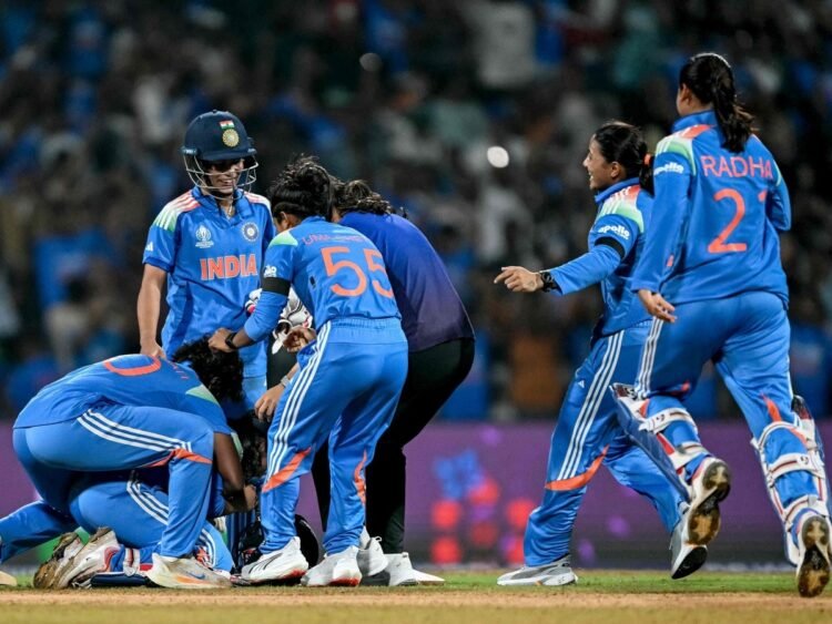 भारत की शेरनियों ने रचा इतिहास, 52 साल बाद महिला वनडे वर्ल्ड कप 2025 पर जमाया कब्ज