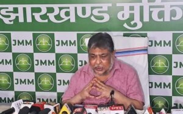 असम में SIR से छूट पर सवाल: विपक्ष ने चुनाव आयोग पर पक्षपात का लगाया आरोप