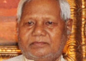 Kadiya Munda has difficulty breathing and is admitted to Ranchi hospital.