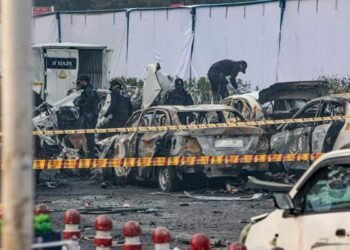 Delhi blasts have a Pulwama connection! After Dr. Umar, his friend Sajjad is arrested, and his father is also in custody.