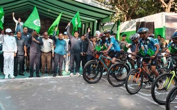 “Know Your Tourist Palace” cycle rally launched on Jharkhand Foundation Day