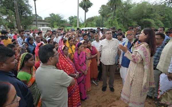 FIR filed over AI-generated post in Ghatsila election; BJP alleges, "Facing defeat, JMM resorted to fraud"