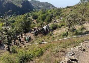 Uttarakhand Bus Accident: Bus falls into 70-meter-deep gorge in Kunjapuri, Tehri, killing 5, injuring 20+; 5 SDRF teams on the spot