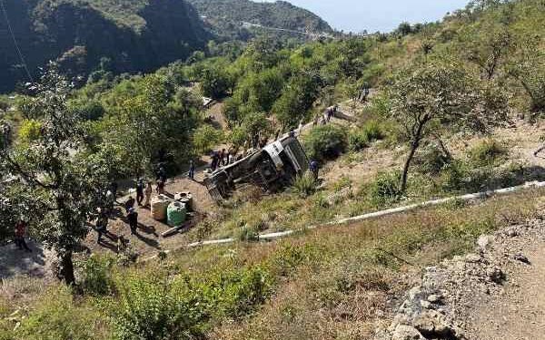 Uttarakhand Bus Accident: Bus falls into 70-meter-deep gorge in Kunjapuri, Tehri, killing 5, injuring 20+; 5 SDRF teams on the spot