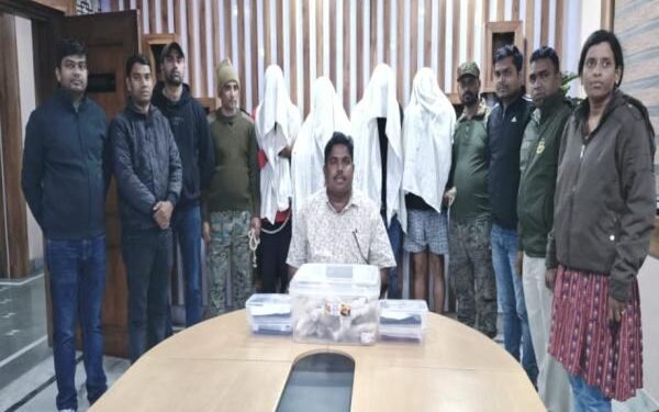 जमशेदपुर में कोरल तस्करी का पर्दाफाश, 4 तस्कर गिरफ्तार, 3 KG सफेद कोरल बरामद