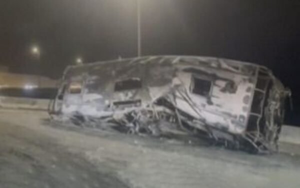 Breaking News: सऊदी अरब में उमरा यात्रियों की बस दुर्घटना में 42 की मौत