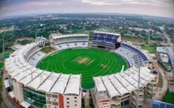 Ranchi ODI 2025: भारत बनाम दक्षिण अफ्रीका मैच की टिकट दरें जारी, दाम ₹1200 से ₹12,000 तक!