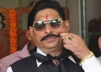 Bihar Election Result Live: मोकामा विधानसभा सीट 2025 में अनंत सिंह आगे, वीणा देवी पीछे