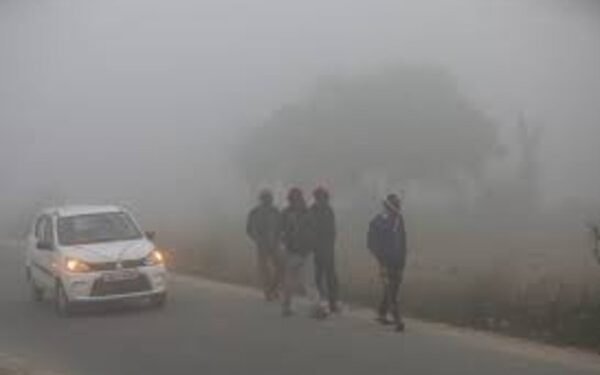 झारखंड में बढ़ी ठिठुरन, कई जिलों में पारा 9 डिग्री से नीचे लुढ़का