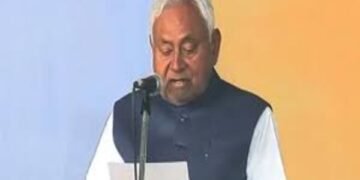 Breaking: नीतीश कुमार ने 10वीं बार ली मुख्यमंत्री पद की शपथ, पीएम मोदी रहे मौजूद