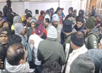 Dhanbad News: इलाज में लापरवाही का आरोप