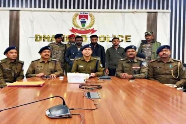 Jharkhand News: लिंक क्लिक करते ही उड़ जाता था डेटा, पुलिस ने पकड़े हाई-टेक ठग