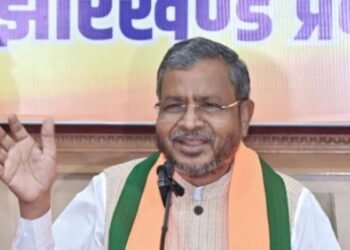 Jharkhand Politics: "सुप्रियो भट्टाचार्य को ही बना दें DGP", बाबूलाल मरांडी का सीएम पर बड़ा तंज