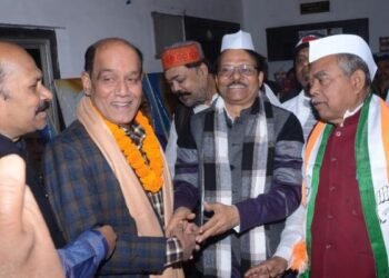 Jharkhand News: 140वें स्थापना दिवस पर कांग्रेस ने गांव-गांव फहराया झंडा, ढोल-नगाड़ों के साथ कांग्रेस ने भरी हुंकार