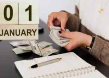 New Year Alert: जल्दी करिए-कार हो गया 2 लाख तक सस्ता! 31 दिसंबर से पहले कर ले ये काम नहीं तो...