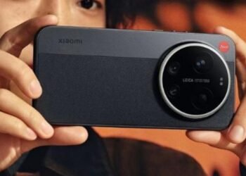 DSLR को मिलेगी टक्कर! लाइका लेंस और 8K वीडियो पावर के साथ आया Xiaomi 17 Ultra