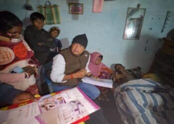 Jharkhand News: एक कॉल पर खुद गाड़ी चलाकर मरीज के घर पहुंचे मंत्री इरफान अंसारी-एम्स प्रबंधन पर बरसे