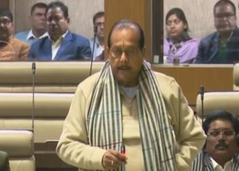 Jharkhand News : विधानसभा में हंगामा: राजभवन का नाम बदलकर ‘बिरसा भवन’ करने का सुझाव