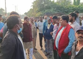 Jharkhand News : एरिया–7 में गैस रिसाव से दहशत, दर्जनों लोग बीमार-प्रशासन अलर्ट