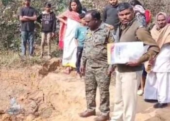 Jharkhand News: सरायकेला का सनसनीखेज 'जंगल कांड': गड्ढे से झांक रहे थे पैर, मिट्टी में दफन था खौफनाक राज