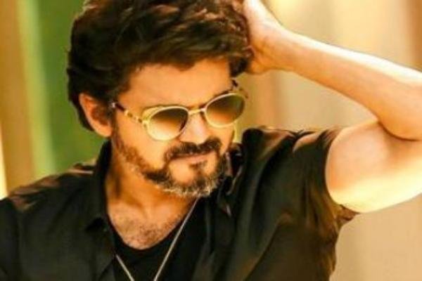 Thalapathy Vijay राजनीति में कर सकते हैं एंट्री