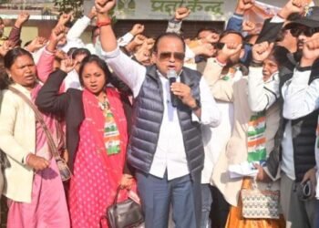 Jharkhand News: मनरेगा के हक के लिए सड़क पर उतरी कांग्रेस-मजदूरों का निवाला छीन रही है भाजपा-इरफान अंसारी