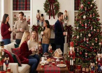 Christmas 2025: क्रिसमस का बदला रंग, Festival में फैशन का तड़का