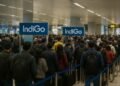 Indigo का ऑपरेशन क्रैश! 200+ फ्लाइट्स कैंसिल, यात्रियों की रात एयरपोर्ट पर कटी