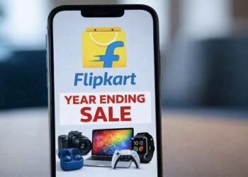 Flipkart Year End Sale 2025: The last sale of the year is coming to an end, with huge discounts on everything from smartphones to TVs.